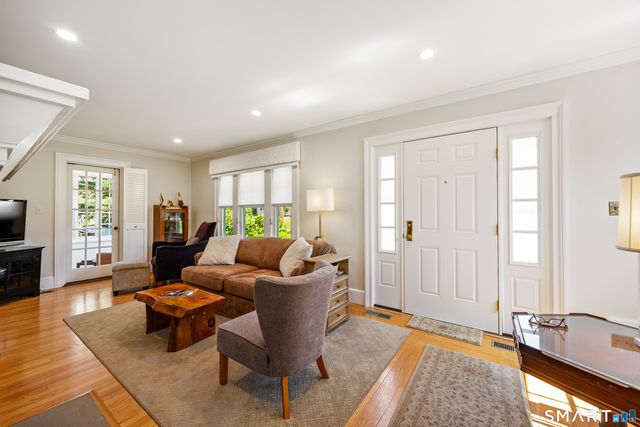 405 Fort Hale Road, New Haven, CT 06512