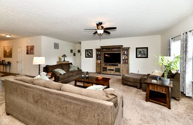 16226 Larimar Drive, Noblesville, IN 46060