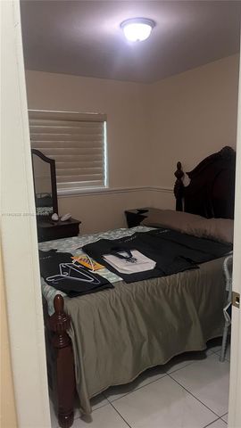 30420 SW 152nd Ave, Homestead, FL 33033