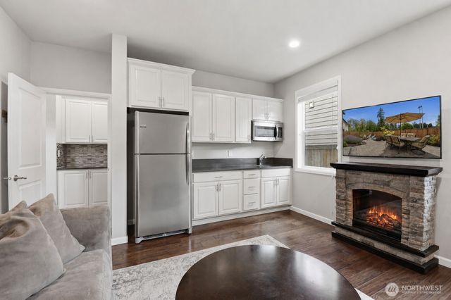 3922 187th Place SE, Bothell, WA 98012