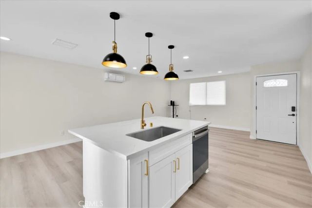 5671 Encelia, 29 Palms, CA 92277