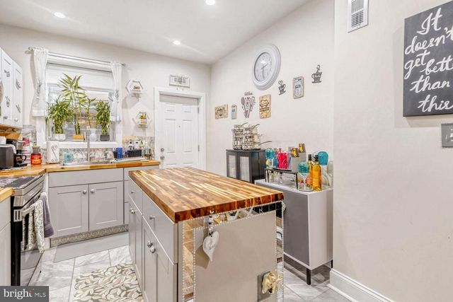 2517 ROBB ST, Baltimore, MD 21218