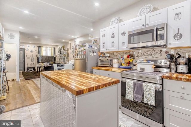 2517 ROBB ST, Baltimore, MD 21218