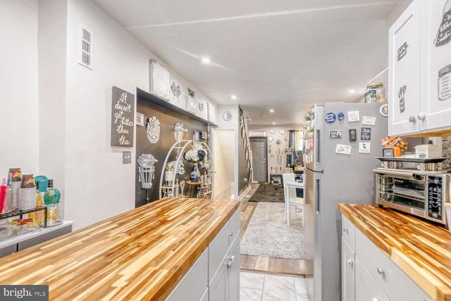 2517 ROBB ST, Baltimore, MD 21218