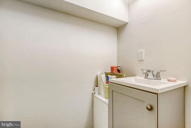 2517 ROBB ST, Baltimore, MD 21218