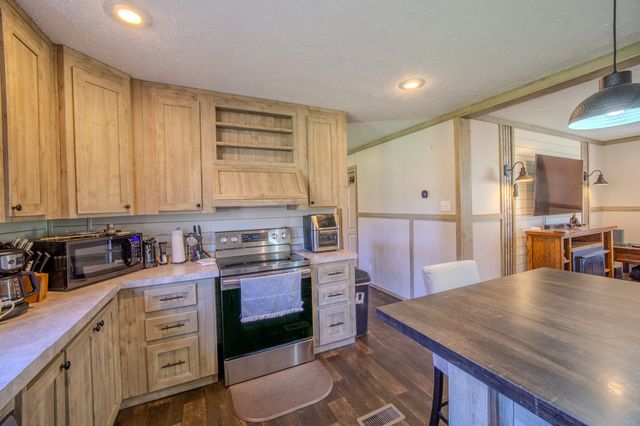 316 Morris Demps Rd, Sparta, TN 38583