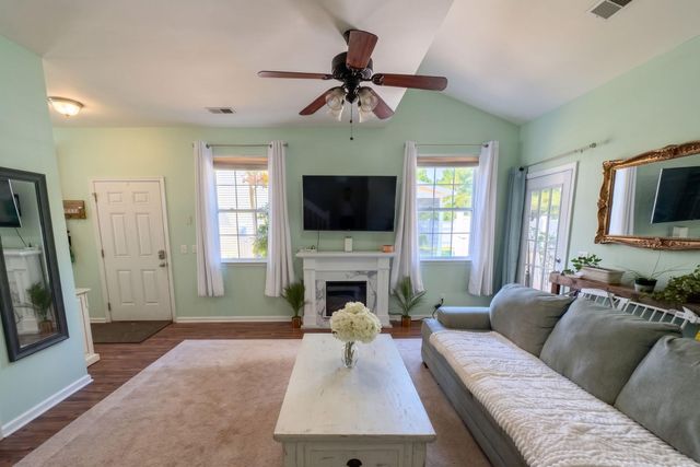 1282 Fenwick Plantation Road, Johns Island, SC 29455