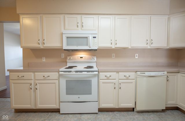 6510 Waybridge Court, Indianapolis, IN 46237