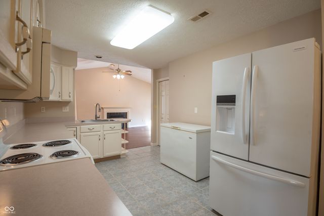 6510 Waybridge Court, Indianapolis, IN 46237