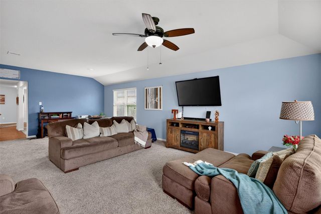 19 Rodeo Bend Drive, Manvel, TX 77578