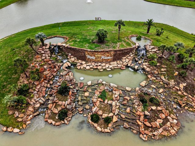 19 Rodeo Bend Drive, Manvel, TX 77578