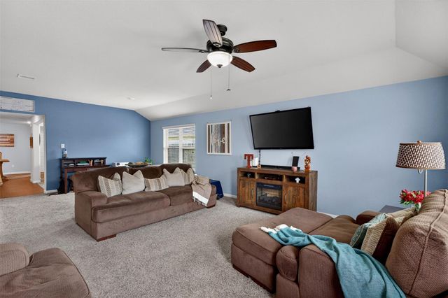 19 Rodeo Bend Drive, Manvel, TX 77578