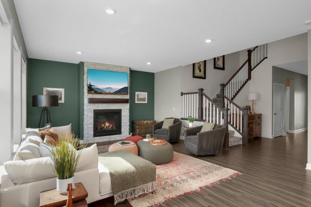 8084 182nd Street W, Lakeville, MN 55044