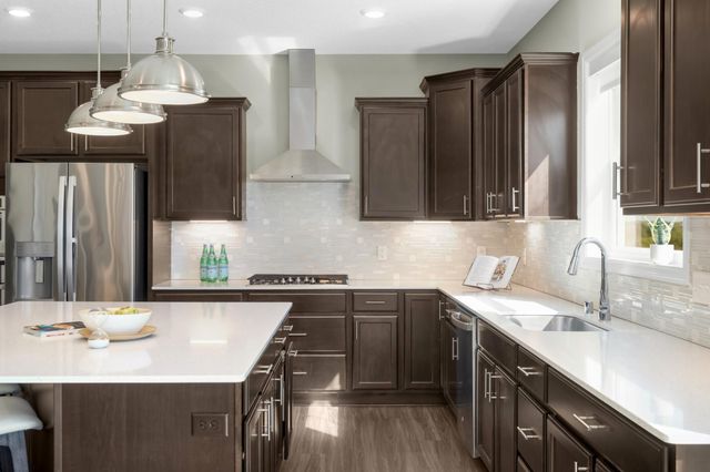 8084 182nd Street W, Lakeville, MN 55044