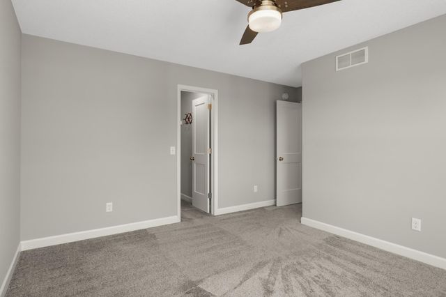8084 182nd Street W, Lakeville, MN 55044