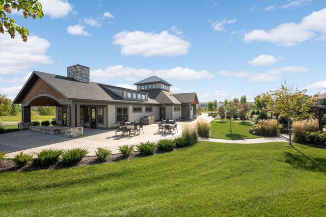 8084 182nd Street W, Lakeville, MN 55044