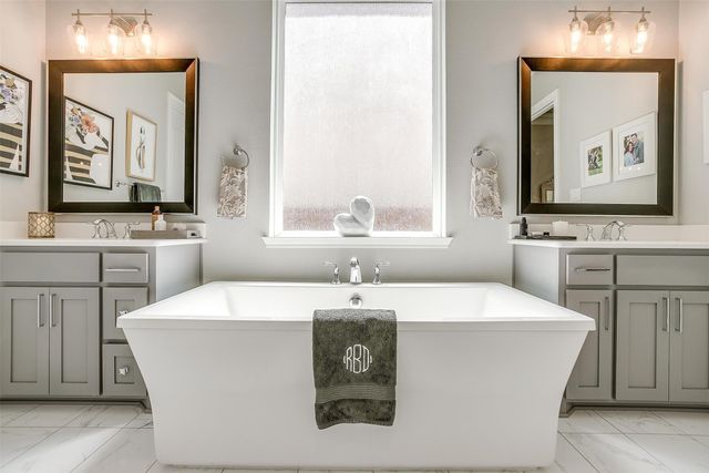 13724 Leatherstem Lane, Fort Worth, TX 76008