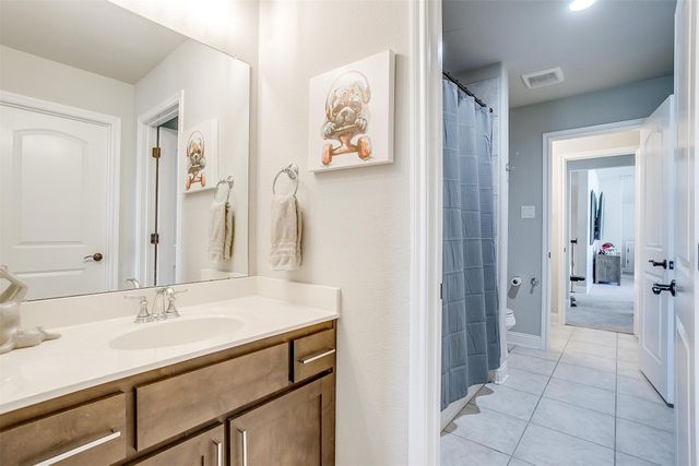 13724 Leatherstem Lane, Fort Worth, TX 76008