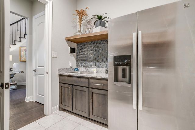 13724 Leatherstem Lane, Fort Worth, TX 76008