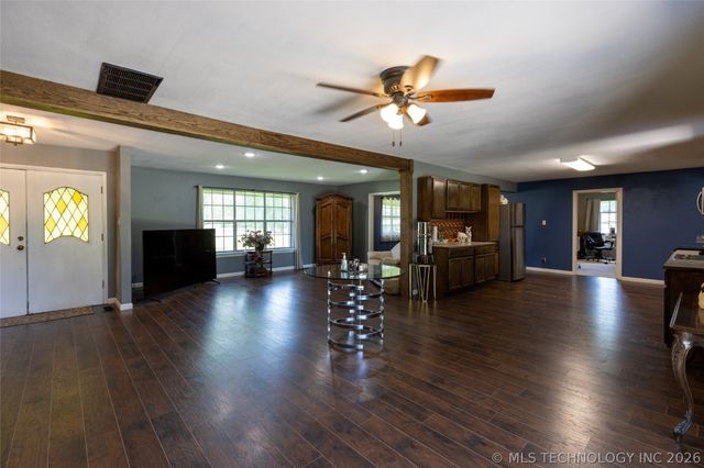 713 W Little Flower, Stigler, OK 74462