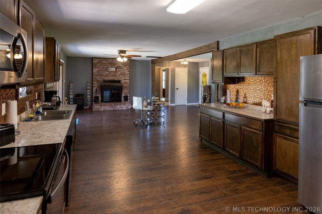 713 W Little Flower, Stigler, OK 74462