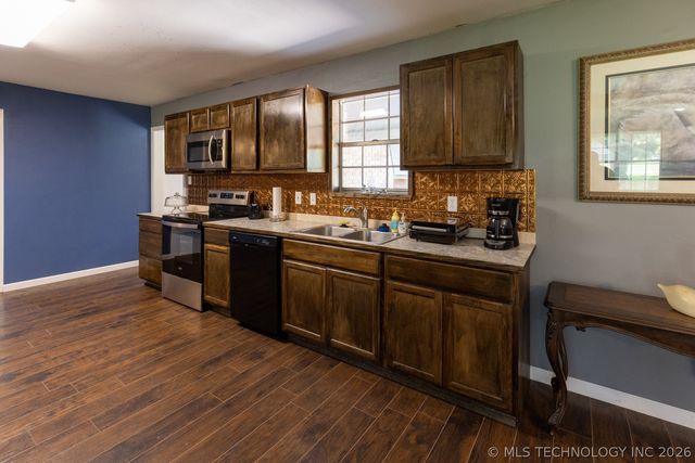 713 W Little Flower, Stigler, OK 74462