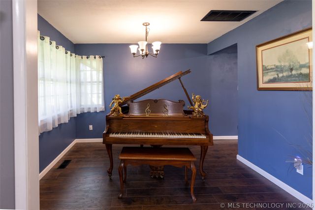 713 W Little Flower, Stigler, OK 74462
