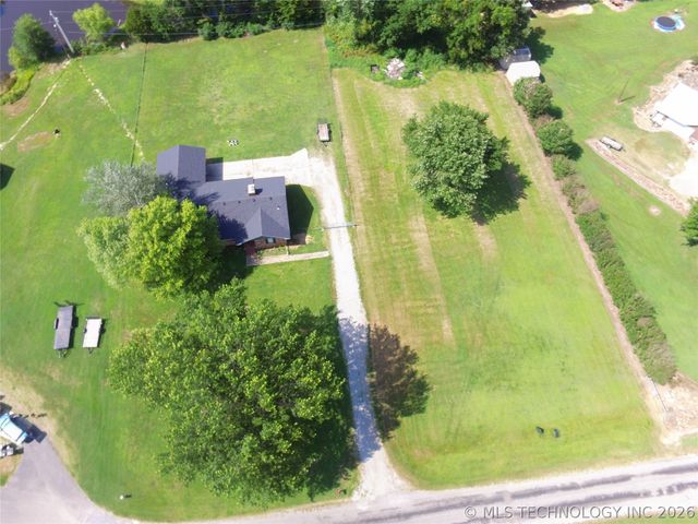 713 W Little Flower, Stigler, OK 74462