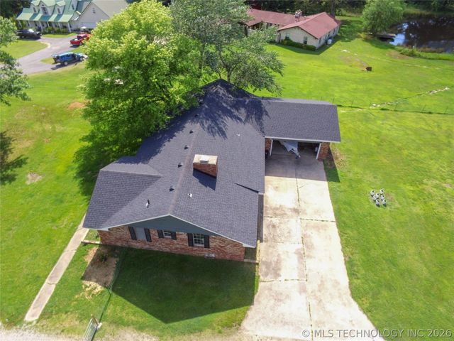713 W Little Flower, Stigler, OK 74462