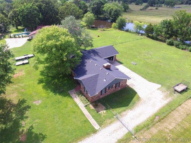 713 W Little Flower, Stigler, OK 74462