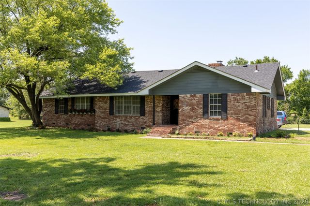 713 W Little Flower, Stigler, OK 74462