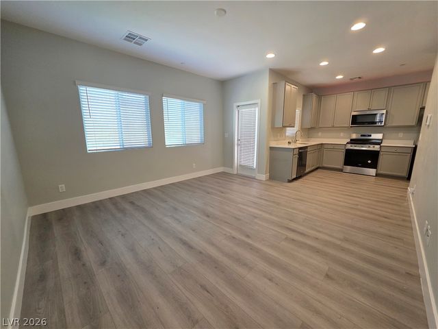 92 Mosso Niente Place, Henderson, NV 89011