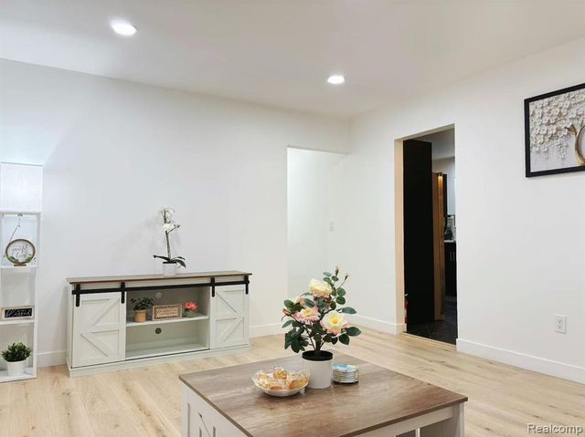 1567 Leroy Street, Ferndale, MI 48220