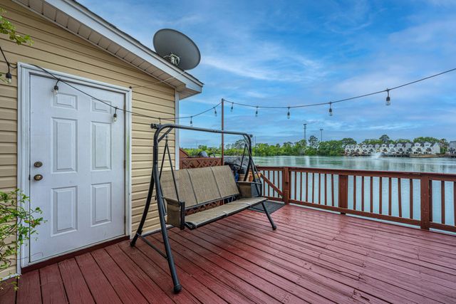 4933 Lake Palmetto Lane, North Charleston, SC 29418