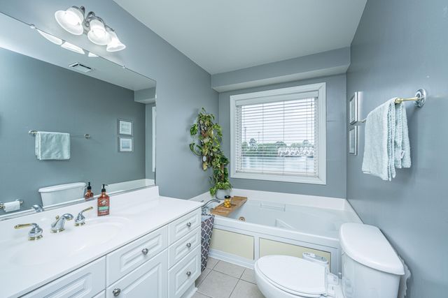4933 Lake Palmetto Lane, North Charleston, SC 29418