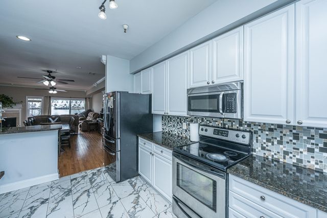 4933 Lake Palmetto Lane, North Charleston, SC 29418