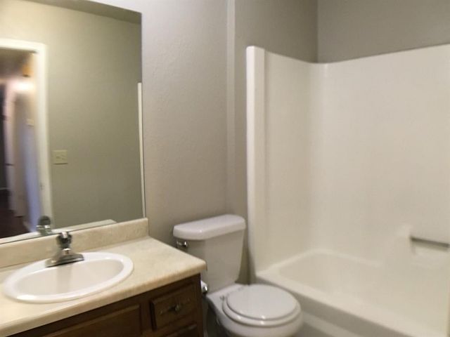 1013 Mercury Circle, Edmond, OK 73003