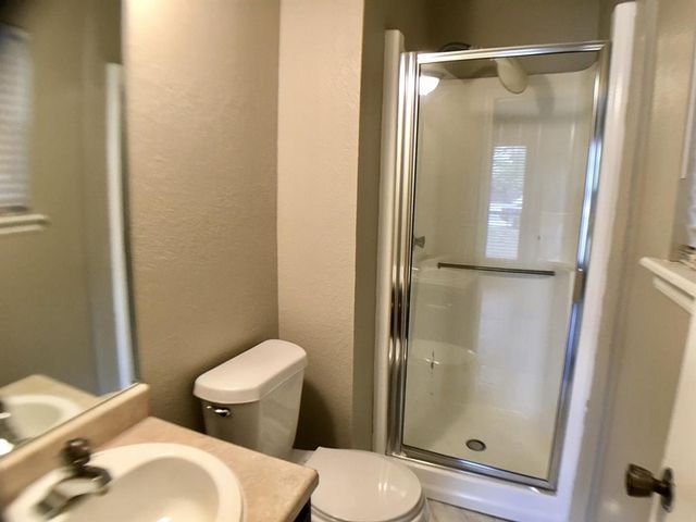 1013 Mercury Circle, Edmond, OK 73003