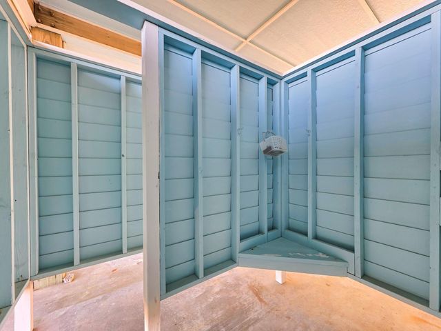 353 Atkinson Street, Crystal Beach, TX 77650