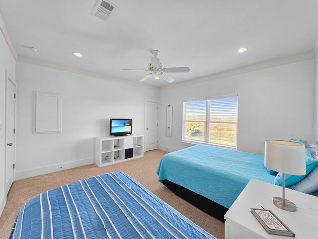 353 Atkinson Street, Crystal Beach, TX 77650