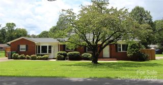1421 Thompson Avenue, Charlotte, NC 28216