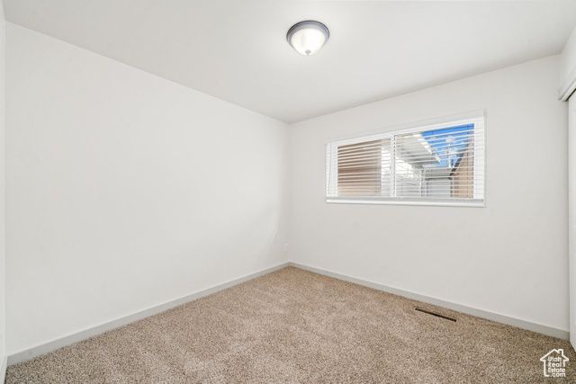 5261 S 2200 W, Roy, UT 84067