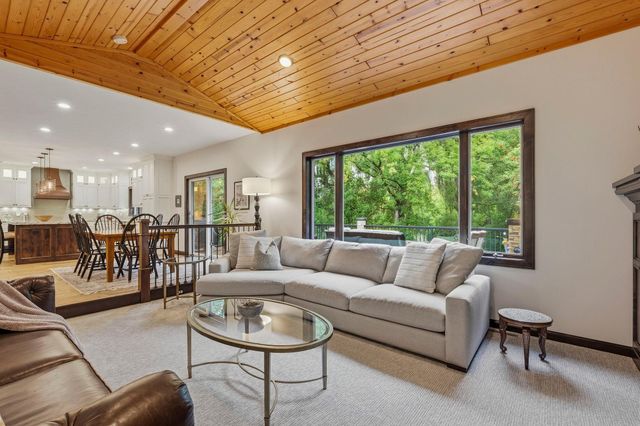 2580 Brinkhaus Street, Chaska, MN 55318