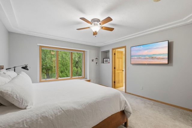 2580 Brinkhaus Street, Chaska, MN 55318