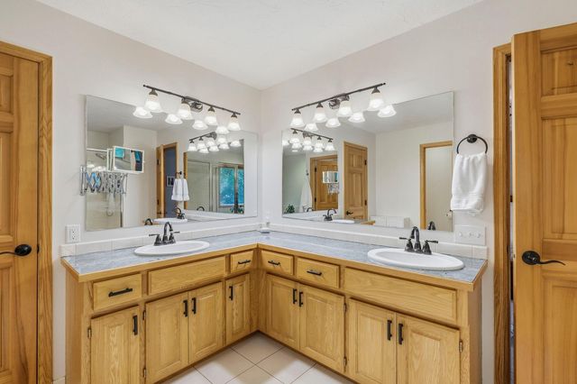 2580 Brinkhaus Street, Chaska, MN 55318