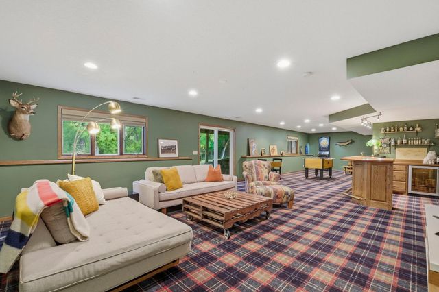 2580 Brinkhaus Street, Chaska, MN 55318