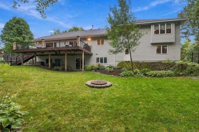 2580 Brinkhaus Street, Chaska, MN 55318