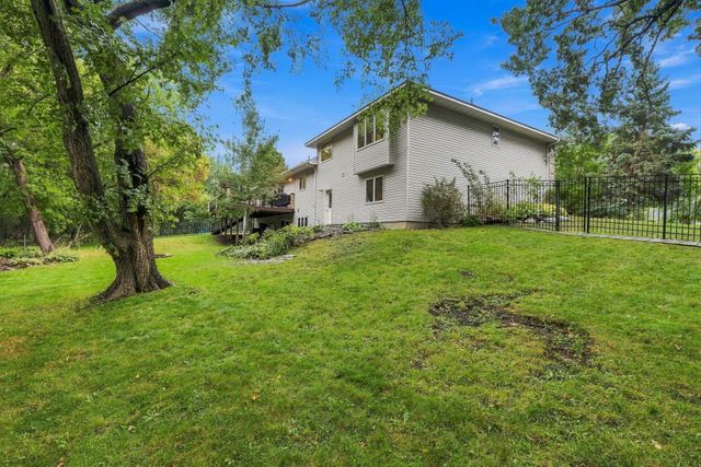 2580 Brinkhaus Street, Chaska, MN 55318