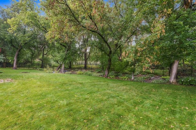 2580 Brinkhaus Street, Chaska, MN 55318