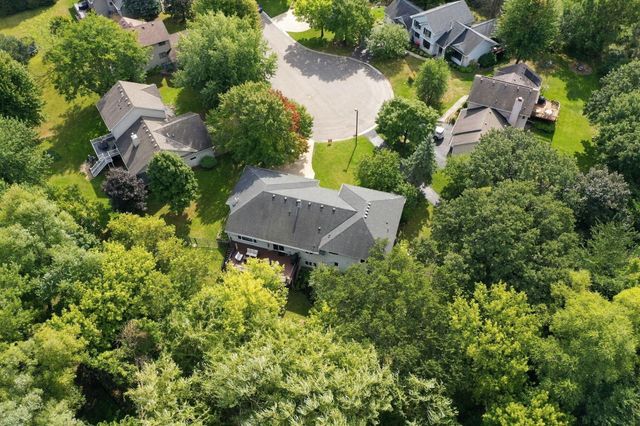 2580 Brinkhaus Street, Chaska, MN 55318